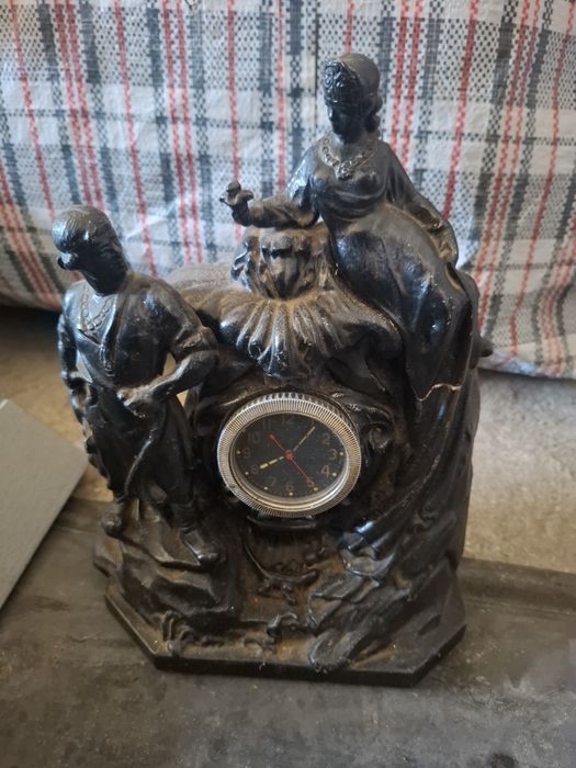 продам Часы старинные