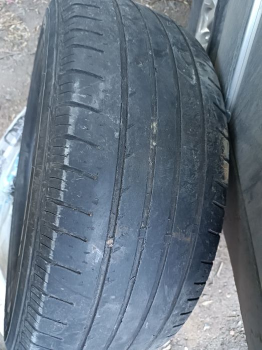 Всесезонные шины на 17 б/у