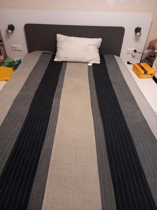 Ново, здраво, комфортно легло с размери 140/210 с гардероб и ТВ шкаф