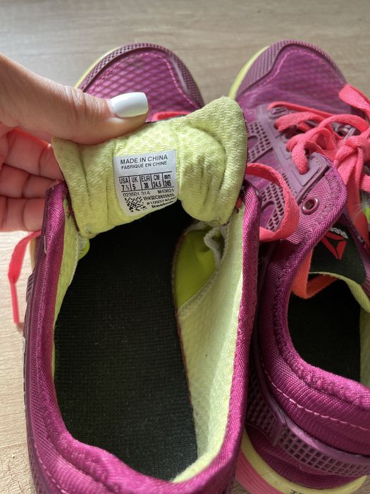 Кроссовки reebok 37,5