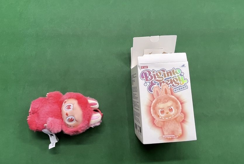 Оригинално Labubu