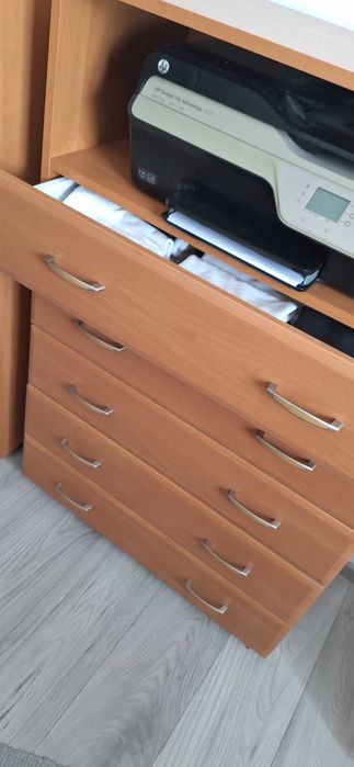 Etajera cu sertare cu coltar detasabil pe ce latura doriți