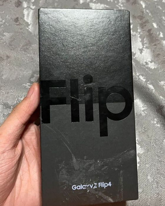 Samsung Z Flip 4 256 гб