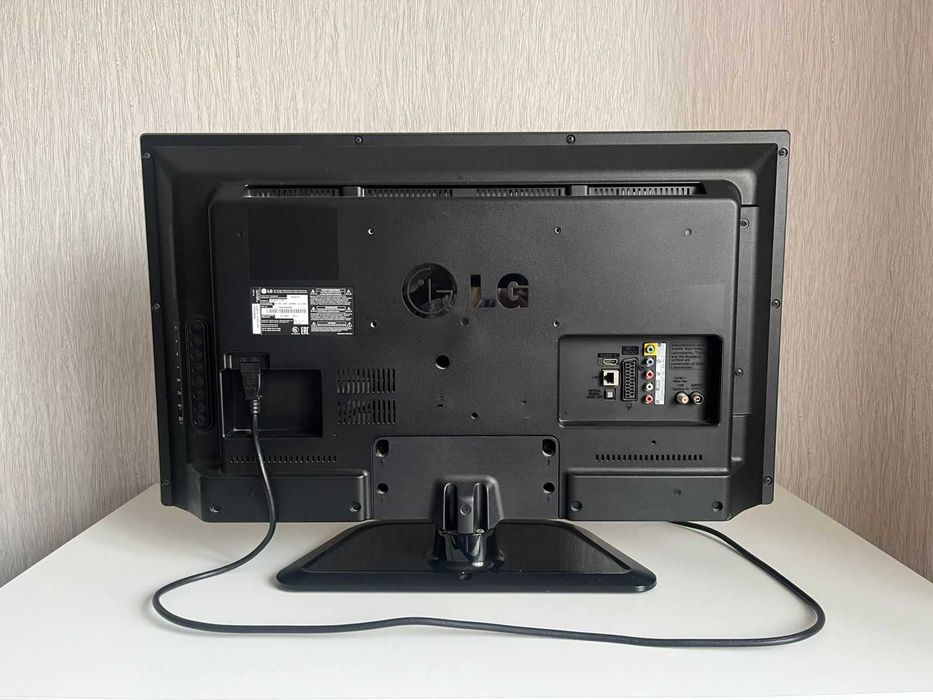 Продам телевизор LG в хорошем состоянии.