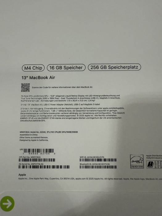 Apple Macbook Air 13” M4 starlight 256Gb / 16GB RAM • NOU • SIGILAT •