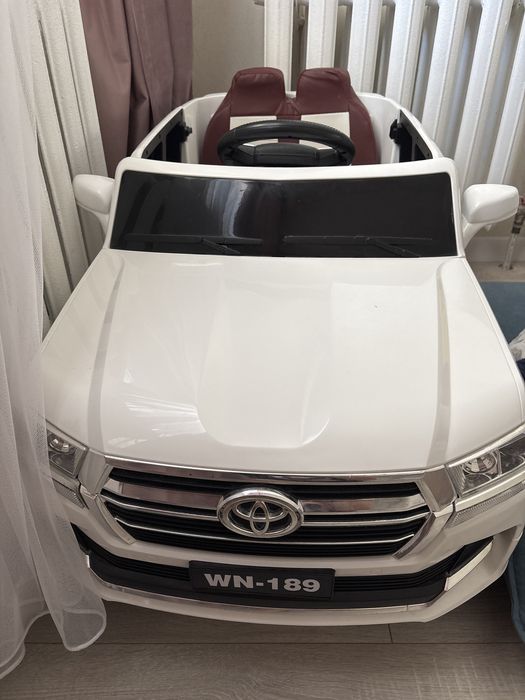 Детский электромобиль