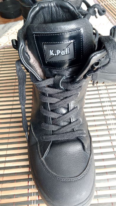 Кожаные подростковые ботинки