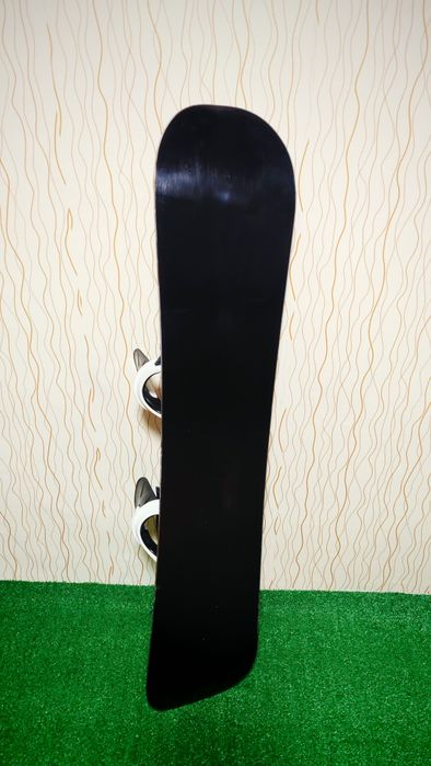 Set placa snowboard Nidecker 133 cm + legaturi Truck S