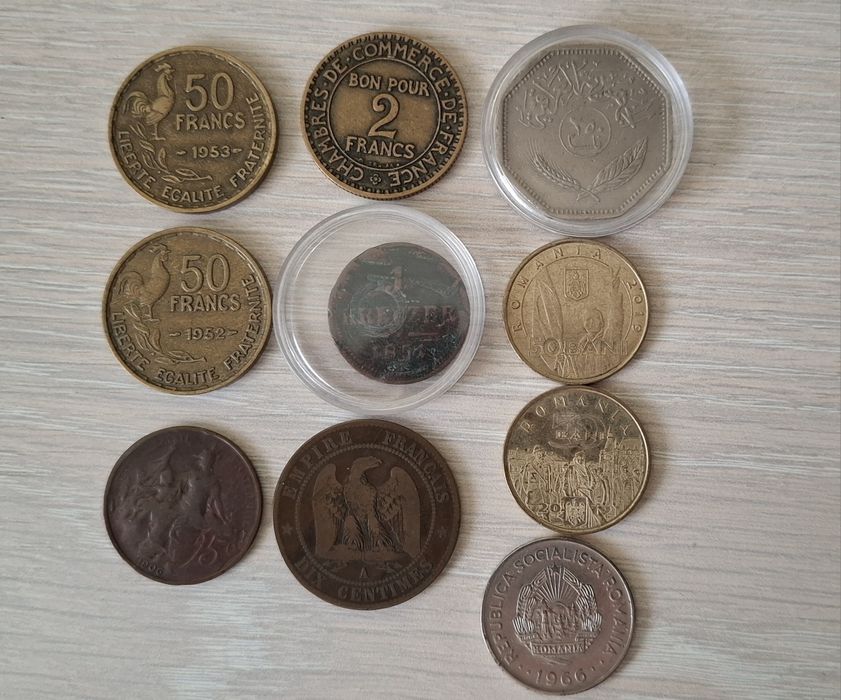 Monezi vechi + o bancnotă 2000 lei cu eclipsa
