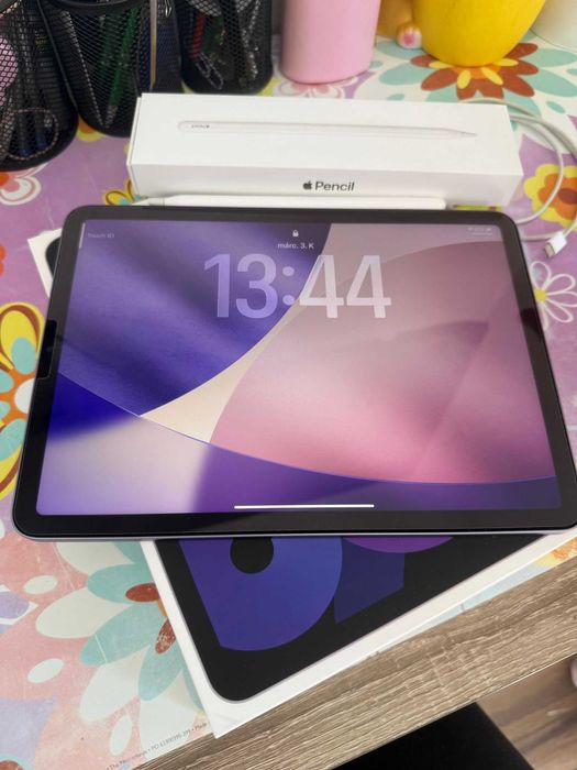 Apple iPad Air M1 64GB