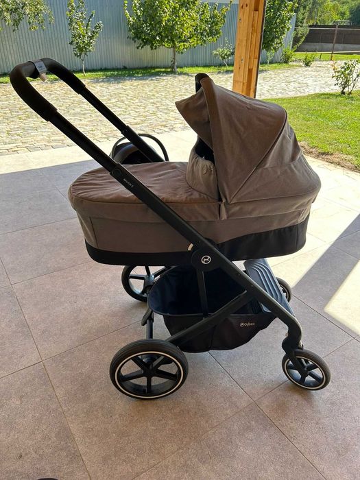 Carucior Cybex Balios S Lux Soho Grey 3in1 + landou si scoica Aton B2