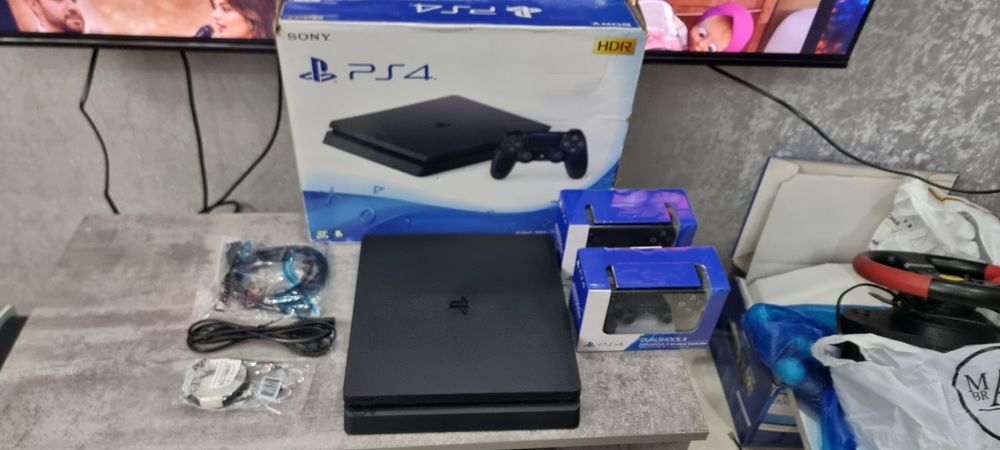 PlayStation 4 Slim ( +игры)  Джойстик 2та + ДОСТАВКА БЕПУЛ