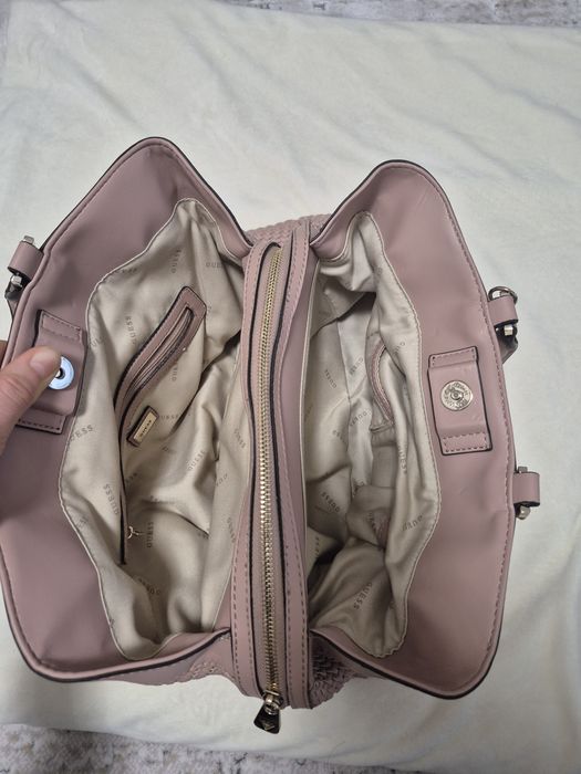 Чанта Guess розова
