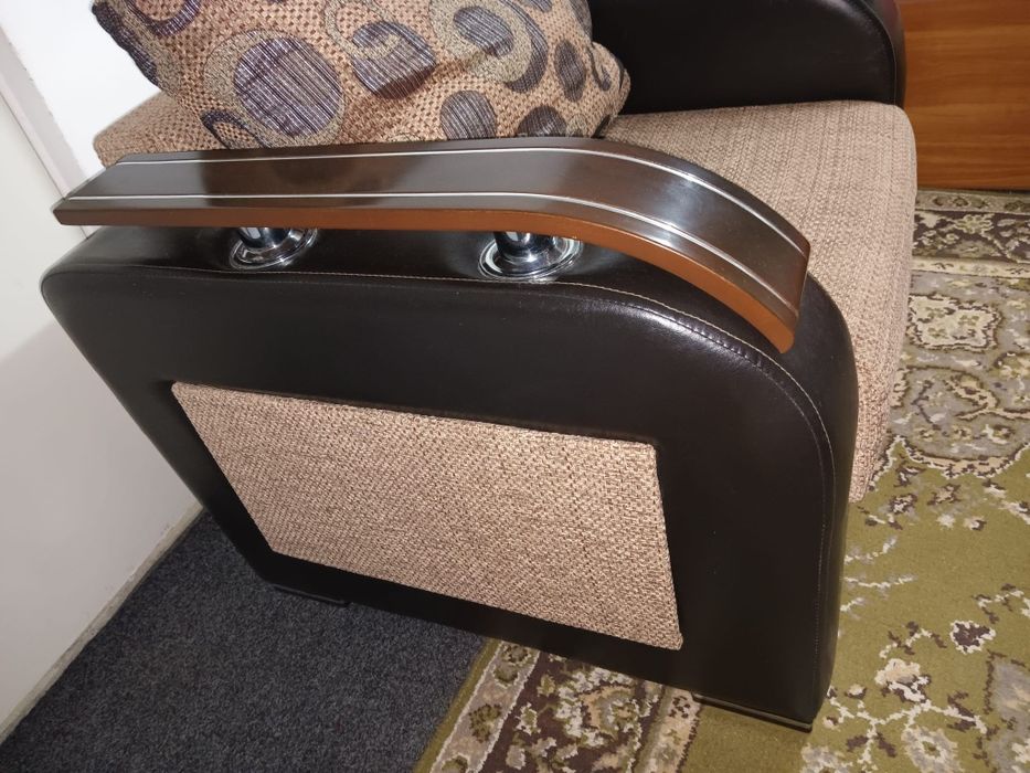 Vând 2 fotolii impecabile