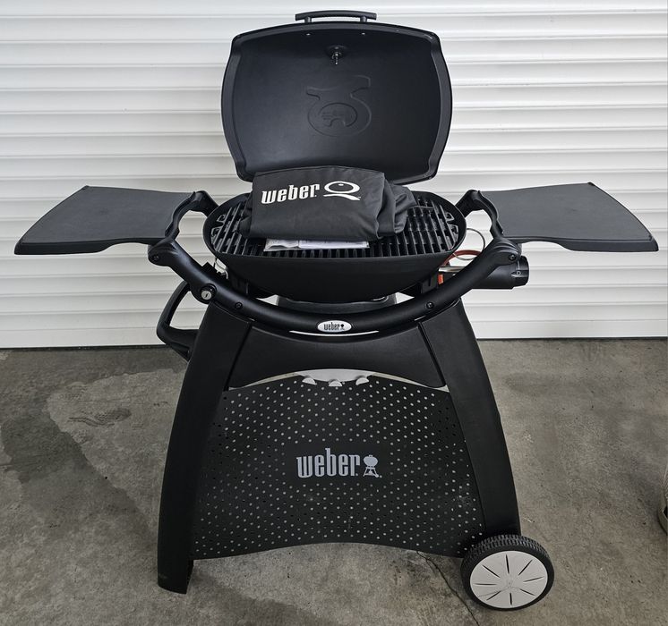 Газово барбекю WEBER