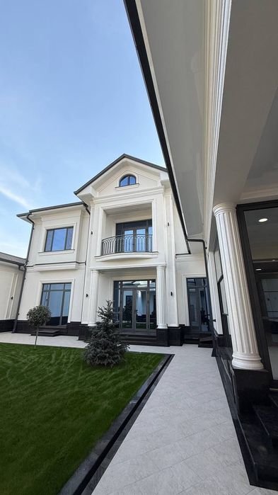 Лученто Атточенто Леонардо высоком качестве