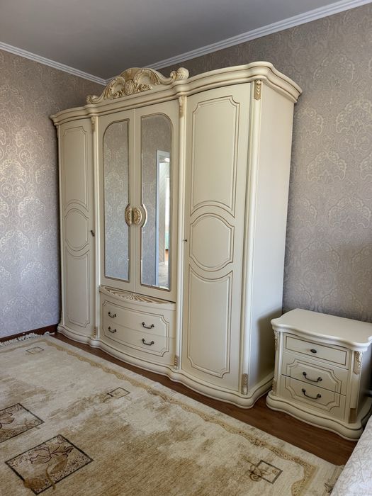 Спальный гарнитур