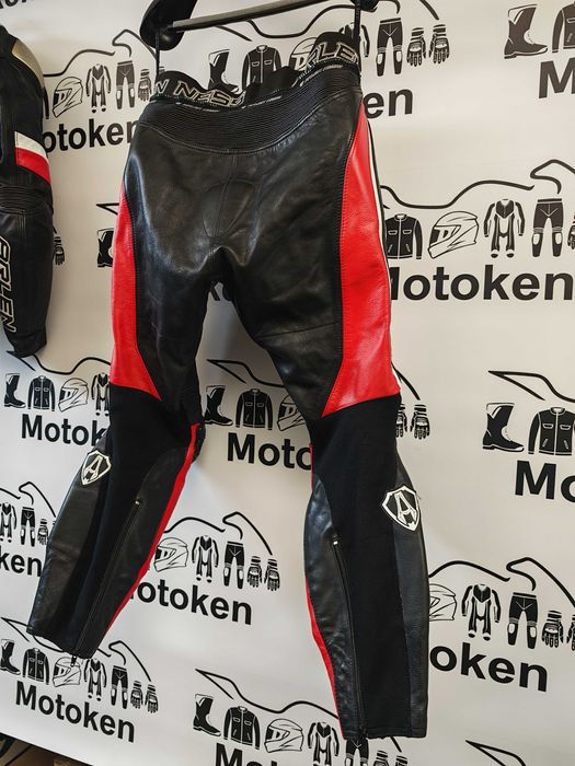 Costum moto piele ARLEN NESS cu cocoasa marime 52