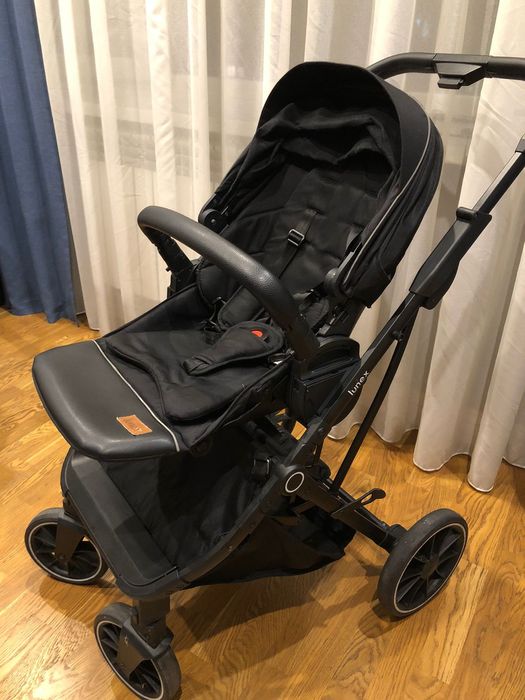 Коляска в отличном состоянии