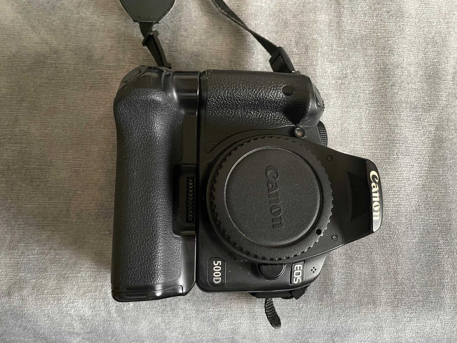 Aparat foto Canon 500d + Obiective + Blit + Grip