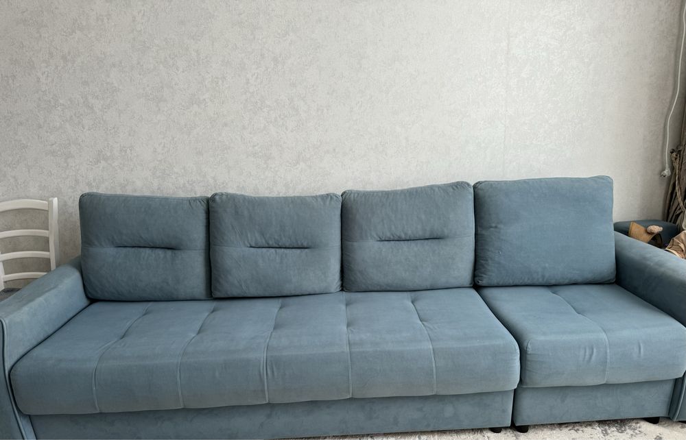 Срочно продам диван. Раскладной