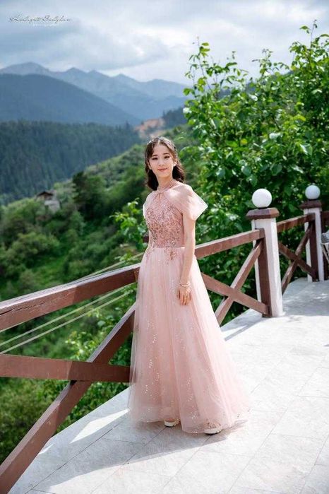 Вечернее выпускное платье на прокат