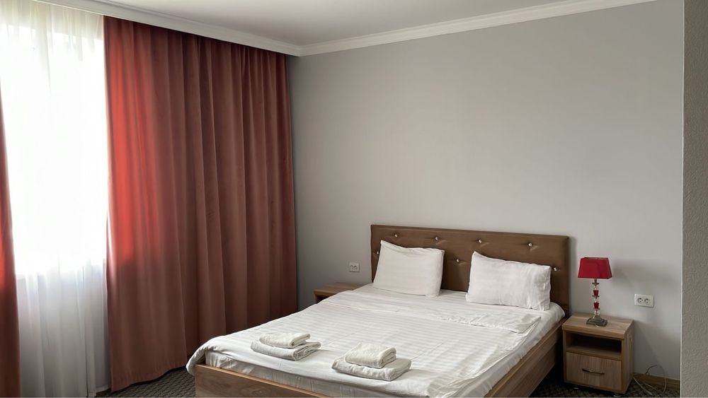 Двухспальная кровать в разобранном виде , в хорошем состоянии, за 30к