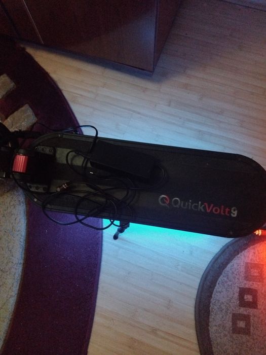 Vând  trotineta electrică