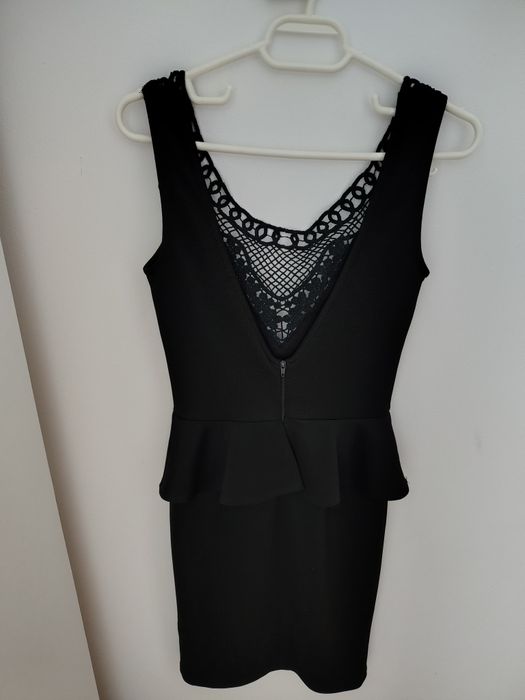 Vând rochie neagra