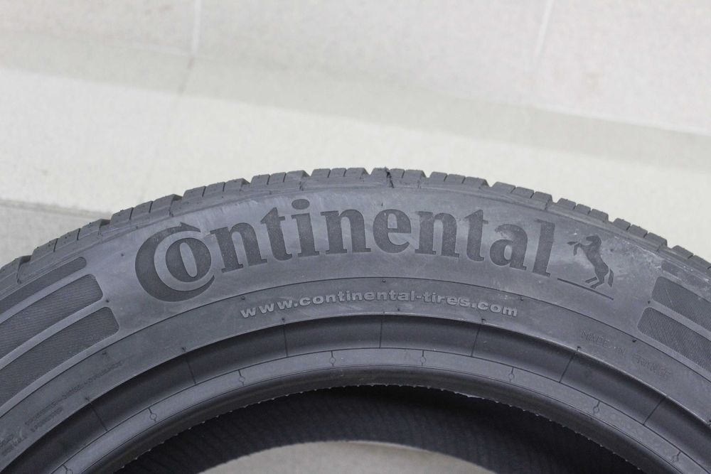 225/55-18 Continental Cross Contact