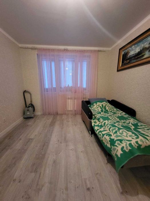 Продается 3 комн кв р-н Караван