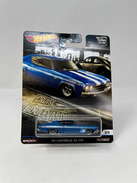 Hot wheels premium 69 Chevelle SS 396