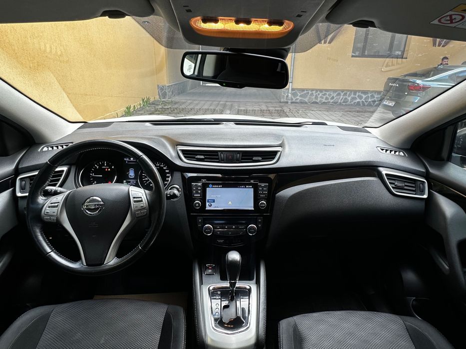 Nissan Qashqai 1.6 dCi 130 CP | Automată Xtronic | N-Connecta | Cameră 360° | 2017