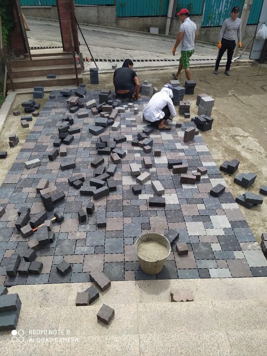 Укладка брусчатки и тротуарной плитки