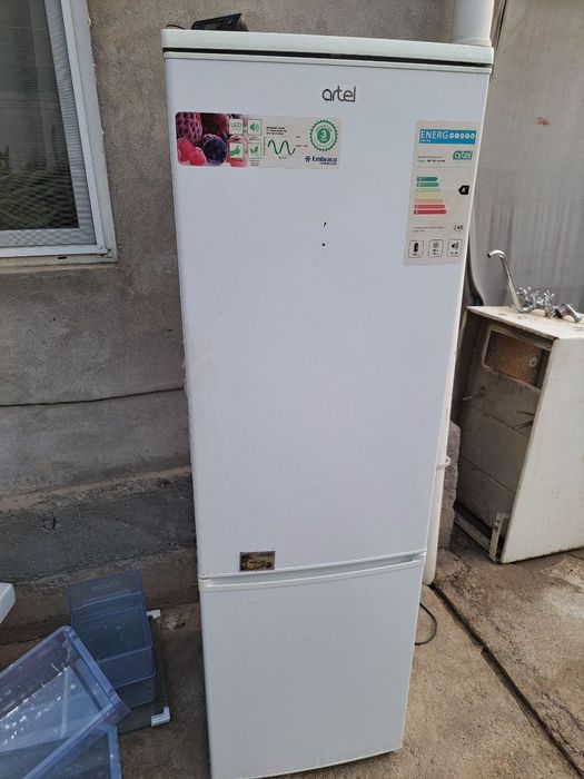 Холодильник двухкамерний артель