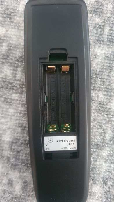 Дистанционно Mercedes