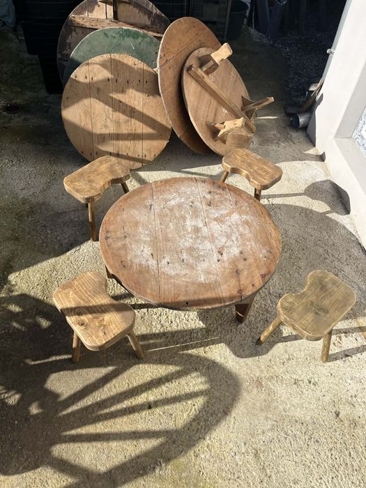 Маса софра синия паралия трикраки столчета