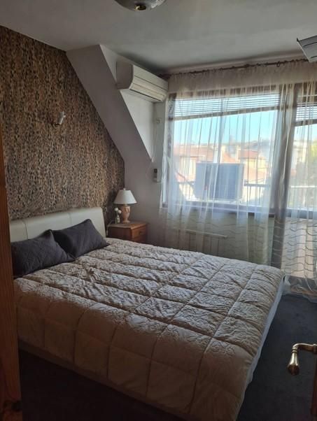 Дава се под наем Двустаен апартамент в София, Лозенец - 75 кв.м за 766 € - Снимка #3