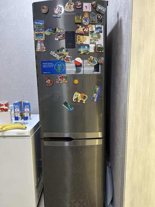 Продаеься холодильник Samsung