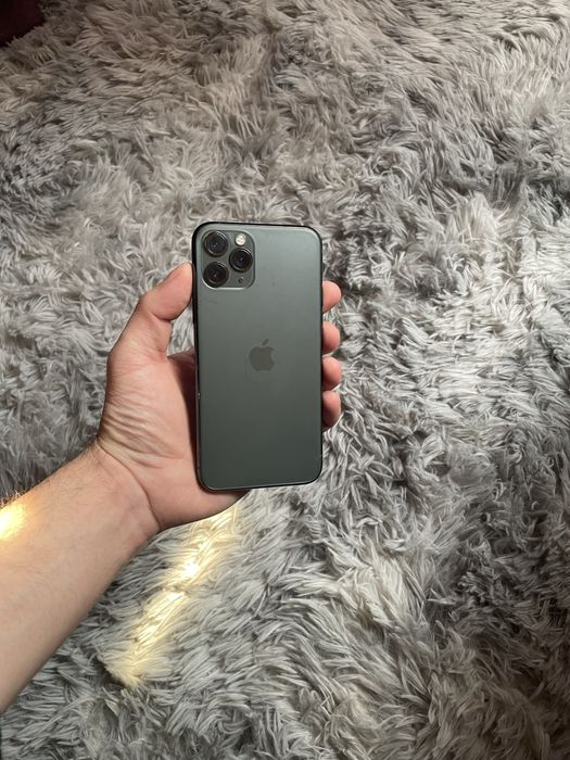 Продам телефон Айфон 11 Pro