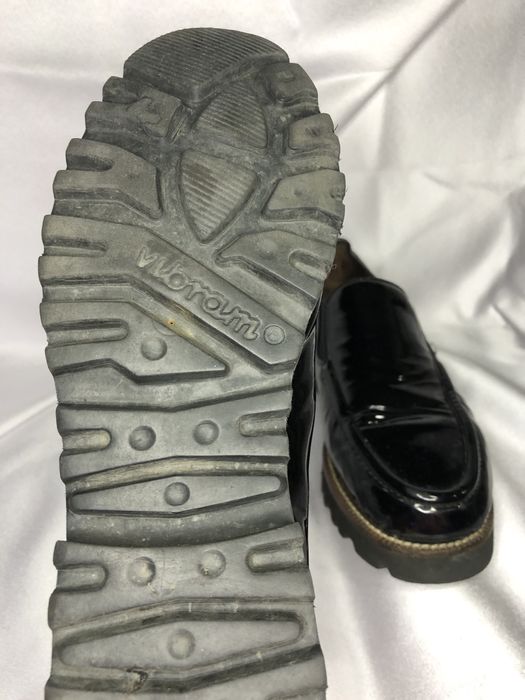 Обувь женская Vibram