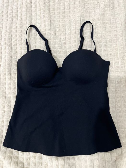 Продам топ . Черного цвета