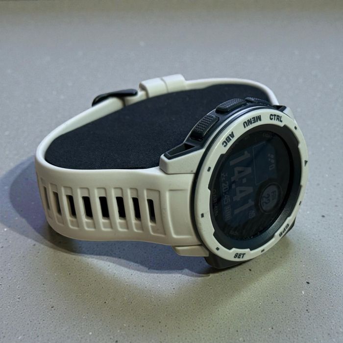 Като Нов Garmin Instinct 45mm GPS Watch Tundra