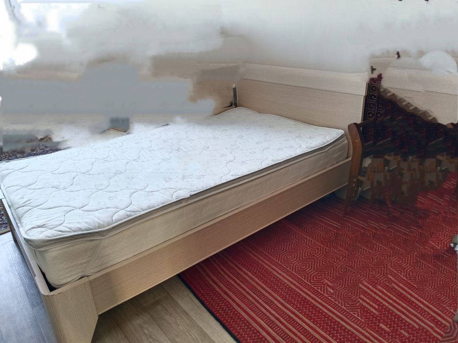 Продается кровать 120 *200