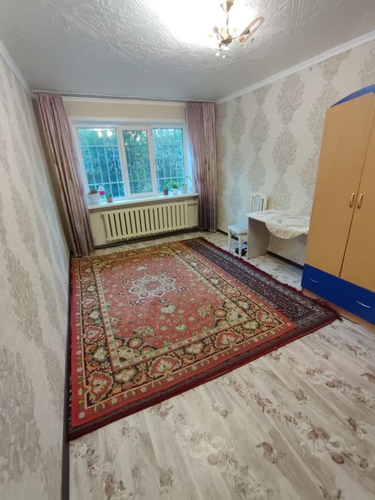 Продам 3 х комн . 4-33, 1 этаж.
