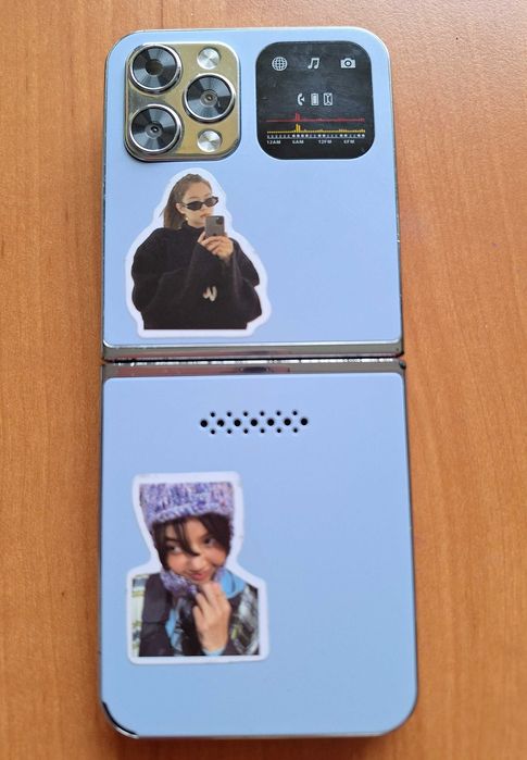 Сгъваем телефон само за 20 евро