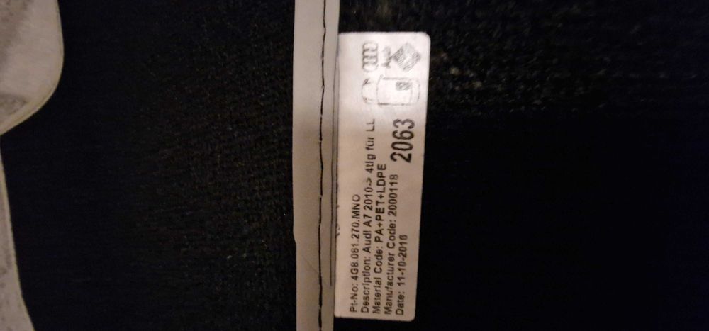 Audi A7 moketni stelki 2010>