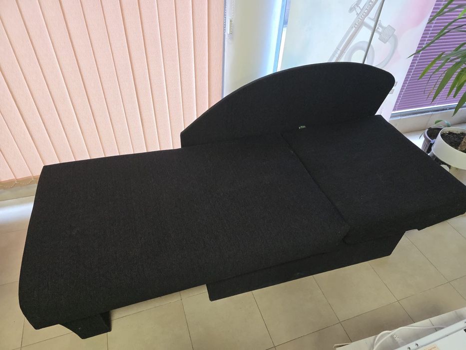 Диван употребяван двуместен