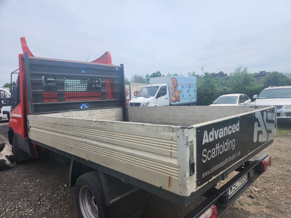 Bena 3.20m cu 2.10m Renault master