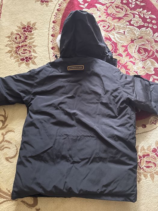 Продам куртку Canada Goose